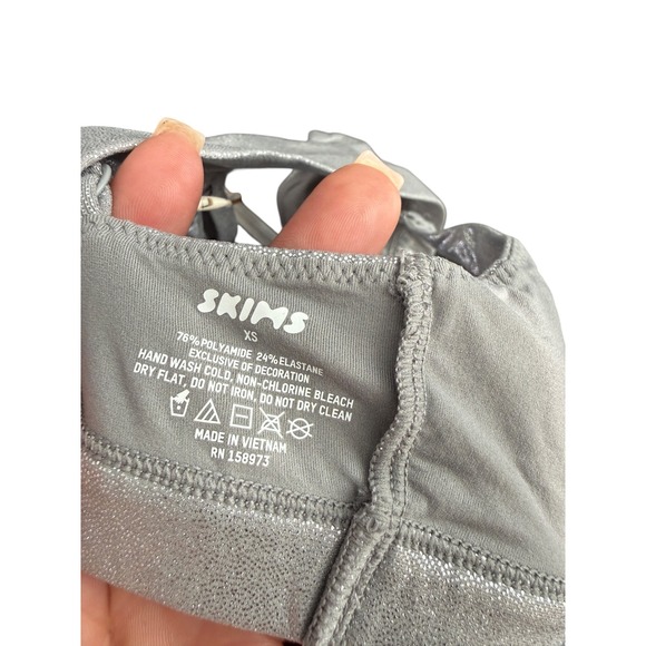 SKIMS Fits Everybody Triangle Bralette Stretch Silver Metallic Intimates Size XS - Picture 5 of 9